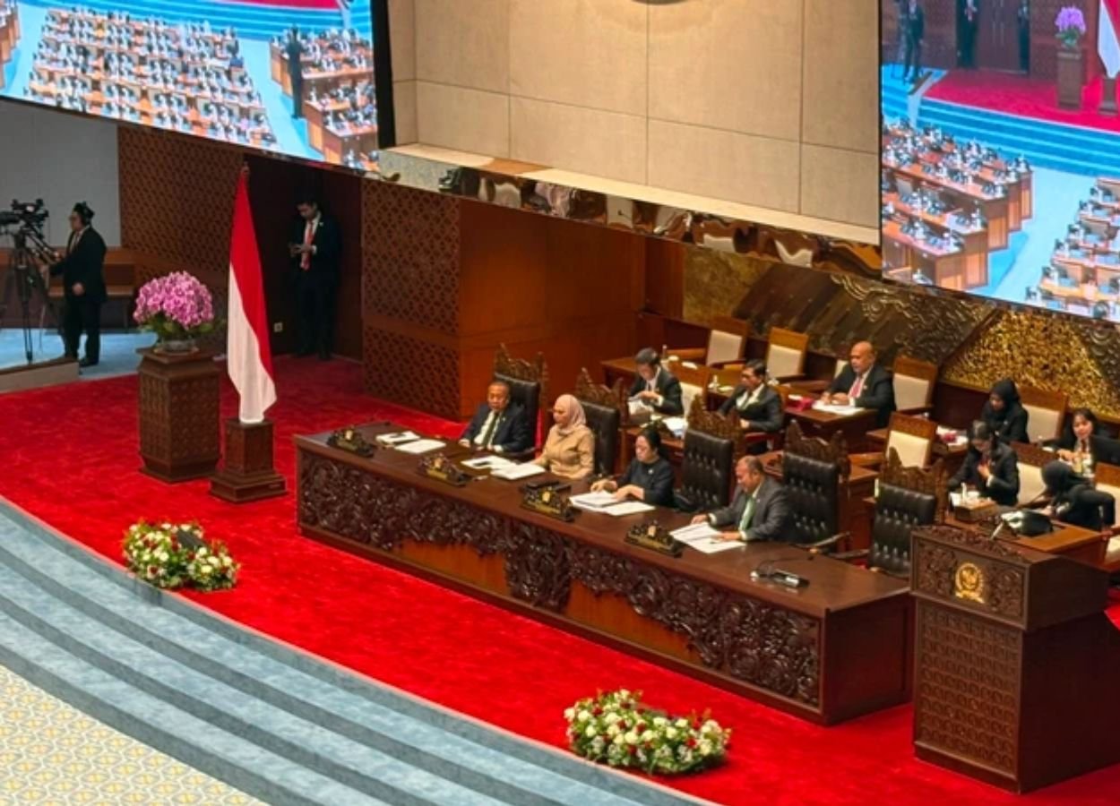 DPR Gelar Rapat Paripurna, Bahas Calon BS OJK hingga RAPBN 2027 - BeritaLia.com