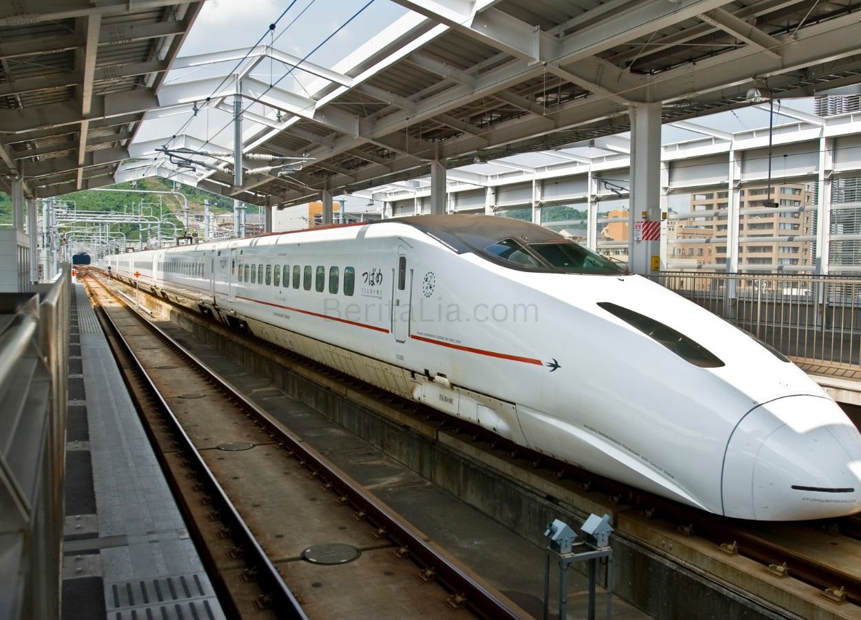 Kyushu Shinkansen Kembali Beroperasi 52 Hari Pascagempa - BeritaLia.com